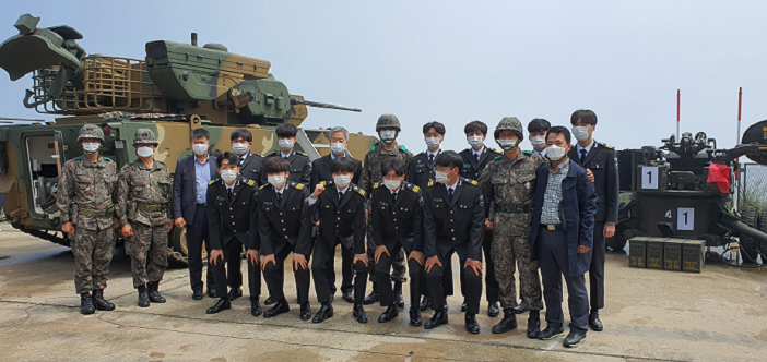 군특성화반(육군부사관) 학생 단체 사진