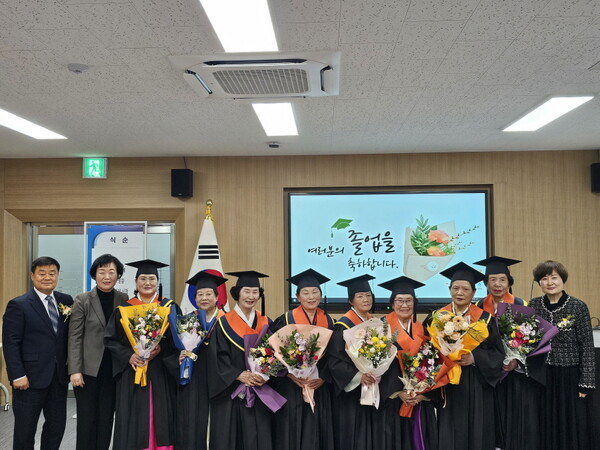 남부평생교육원 초등학력인정 성인문해교육 졸업식.